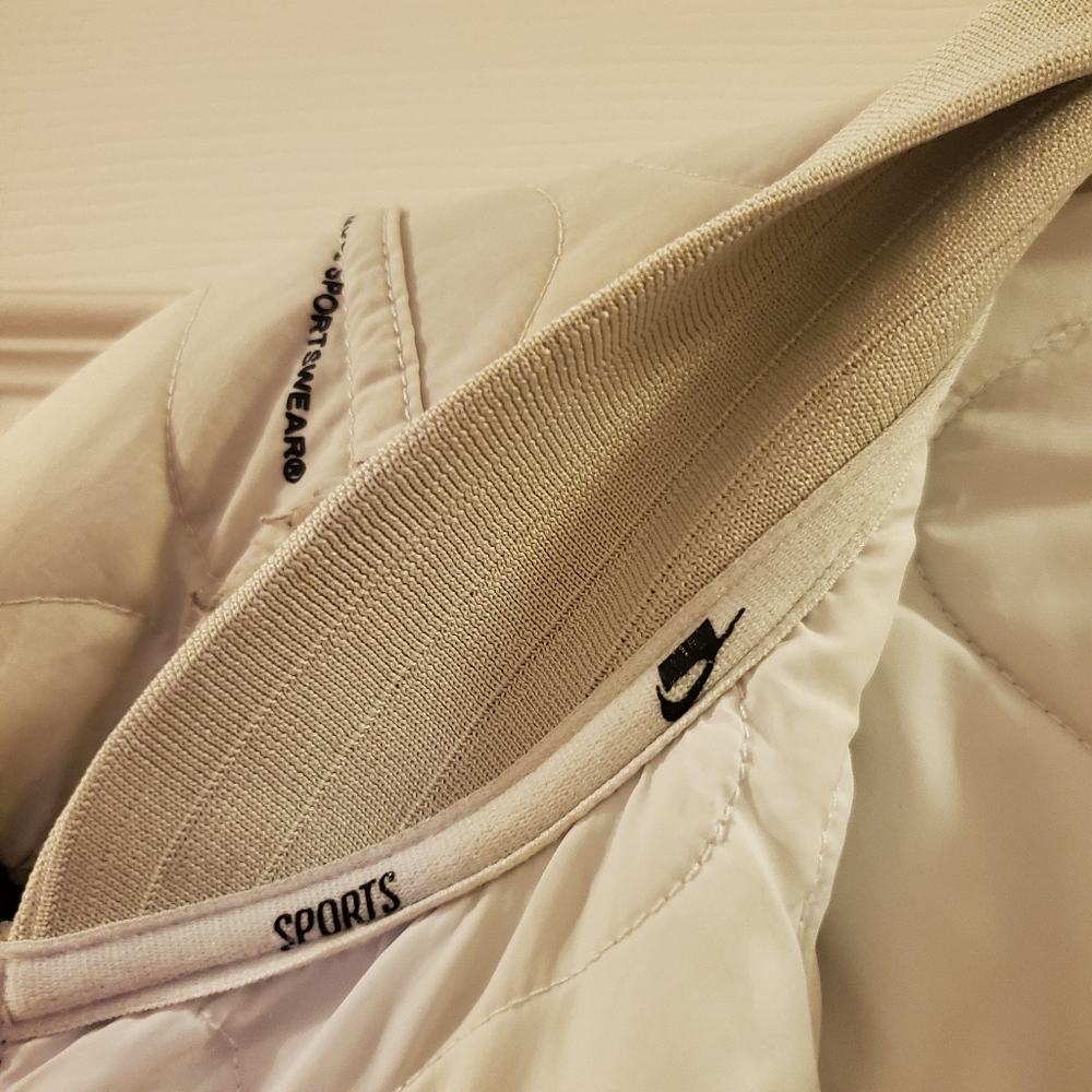 Nike Jacket - Picture 6 of 13